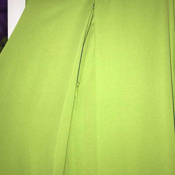 🚫 SOLD 🚫 Sleeveless blouse - Picture 3 of 3